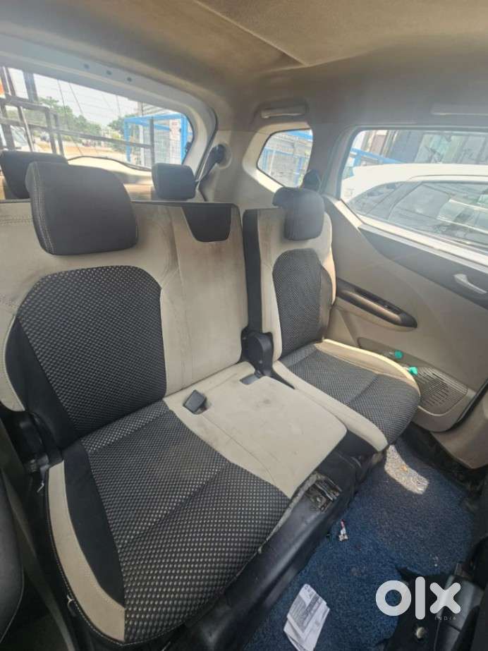 Renault Triber Rxz, 2020, Petrol