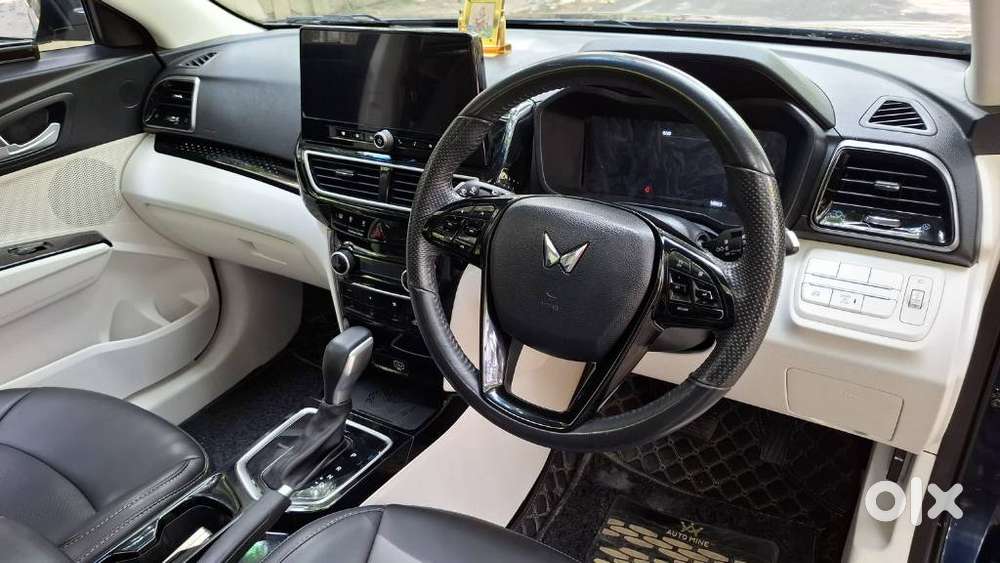 Mahindra Xuv 3xo Ax5 Pm At, 2024, Petrol