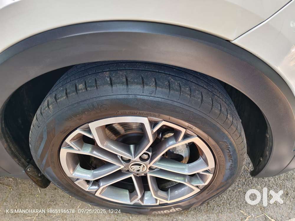 Skoda Kushaq 1.5 Tsi Style (6 Airbags) Dsg, 2023, Petrol