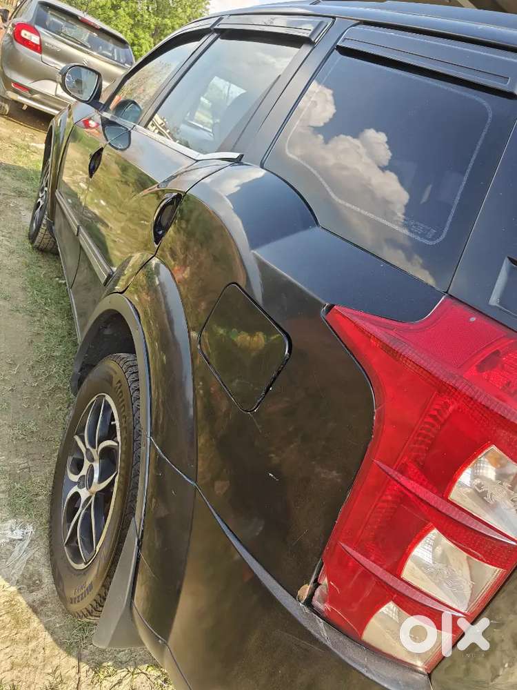 Xuv 500 2015 Very Good Condition Well Maintained