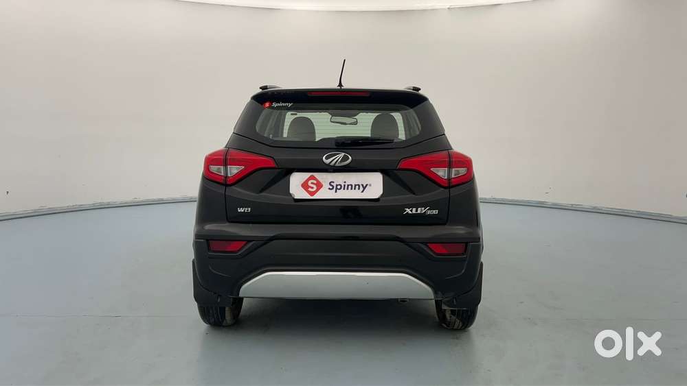 Mahindra Xuv300 W8 Option, 2022, Petrol