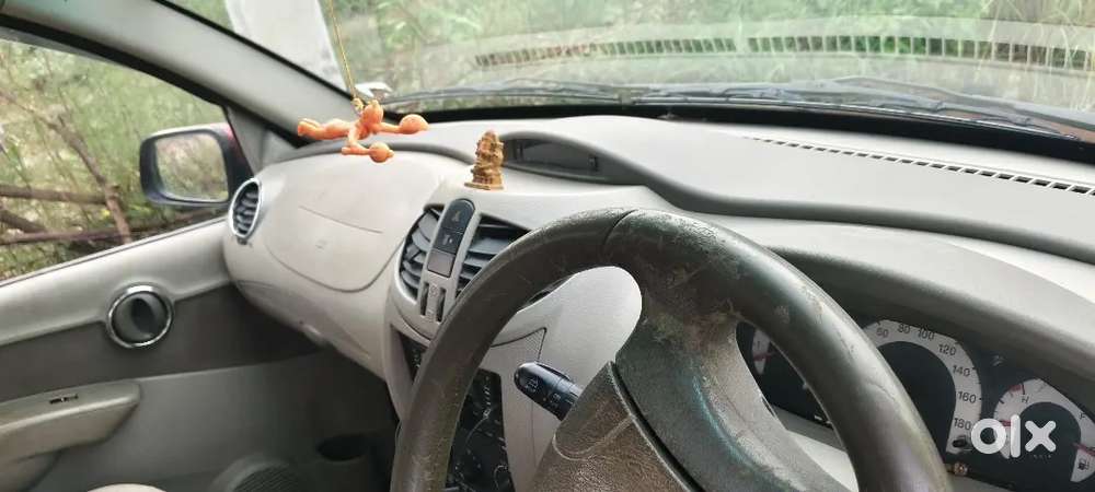 Mahindra Quanto 1.5 C8 2013