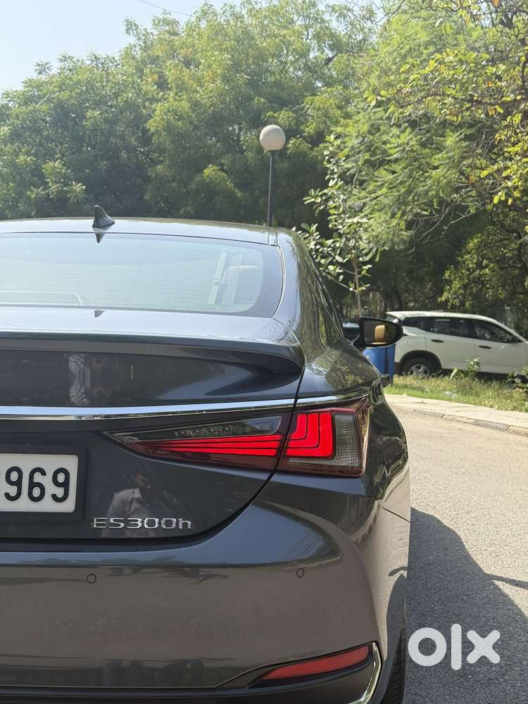 Lexus Es 300h Exquisite, 2023, Cng & Hybrids
