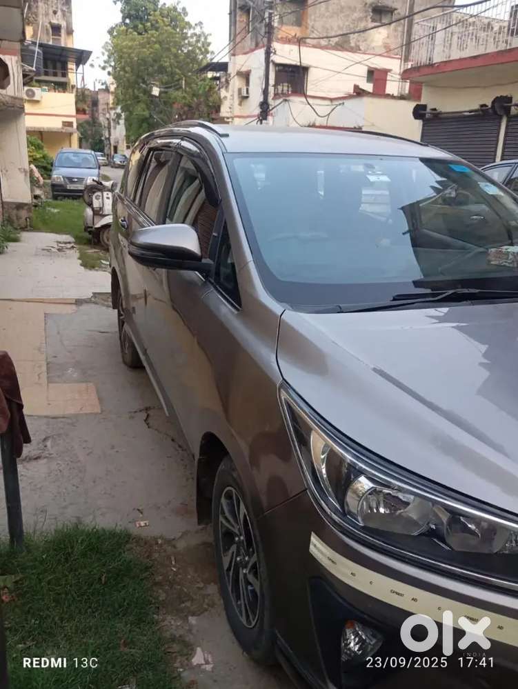 Toyota Innova Crysta 2022 Edition