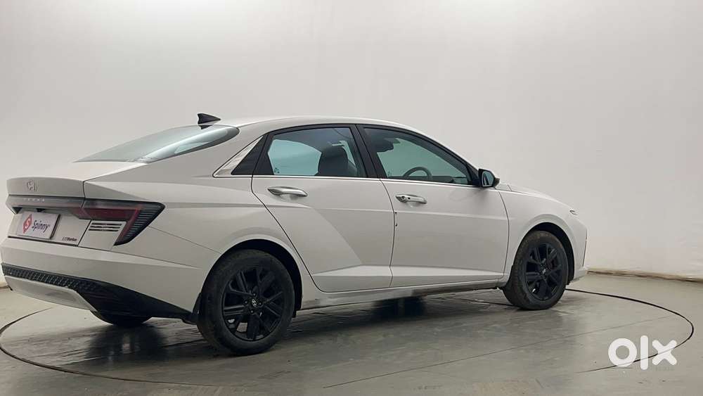 Hyundai Verna 1.5 Sx (o) Turbo Petrol Mt, 2023, Petrol