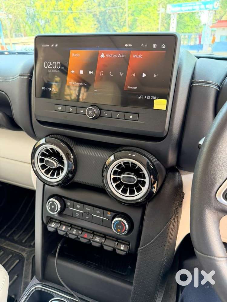 Mahindra Thar Roxx 2025 Diesel Manual