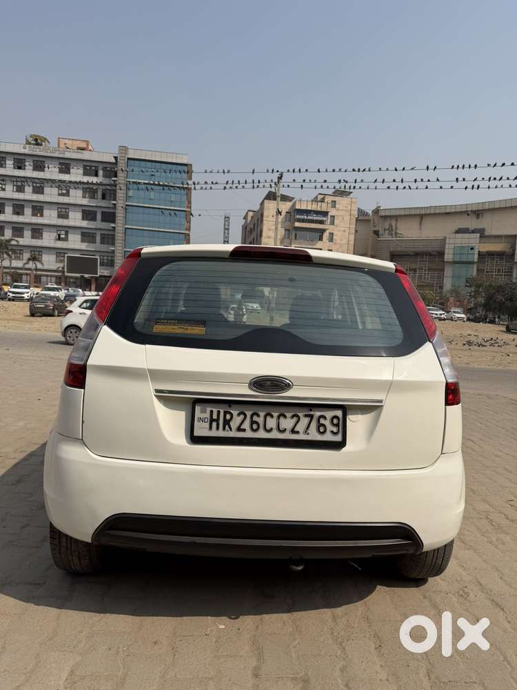 Ford Figo, 2013, Petrol
