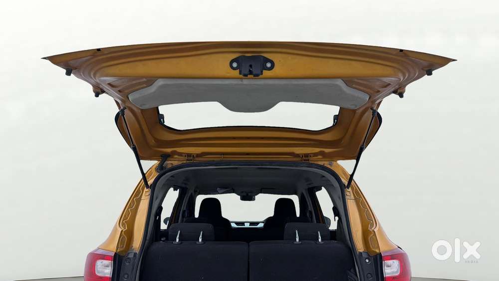 Renault Triber Rxz, 2020, Petrol