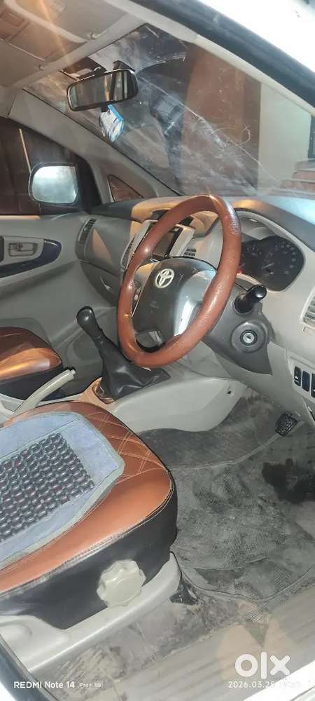 Toyota Innova 2012 Diesel Well Maintained