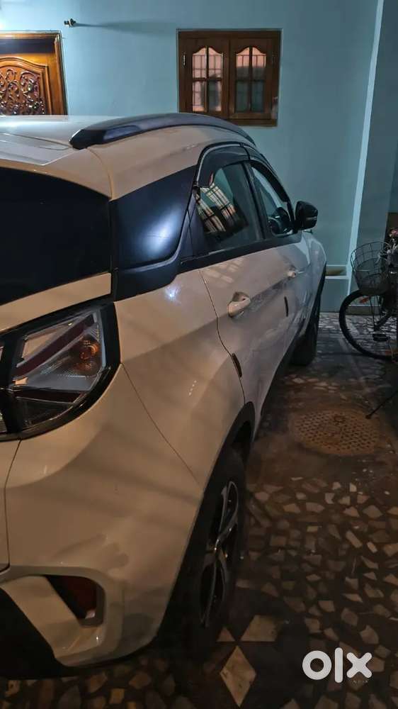 Tata Nexon Xz Plus Hs Diesel  Topend Model