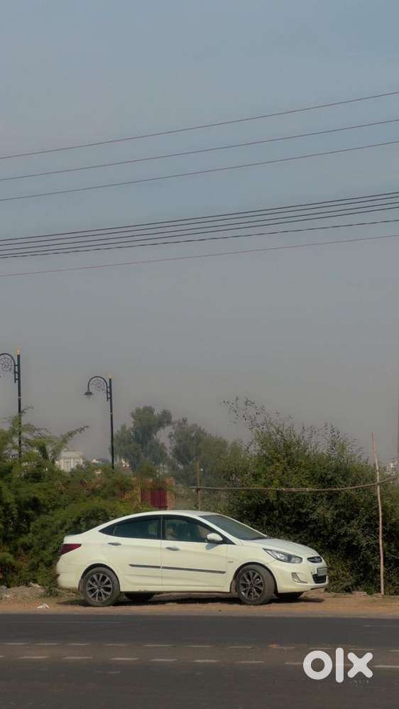 Hyundai Fluidic Verna 2012 Diesel 175000 Km Driven