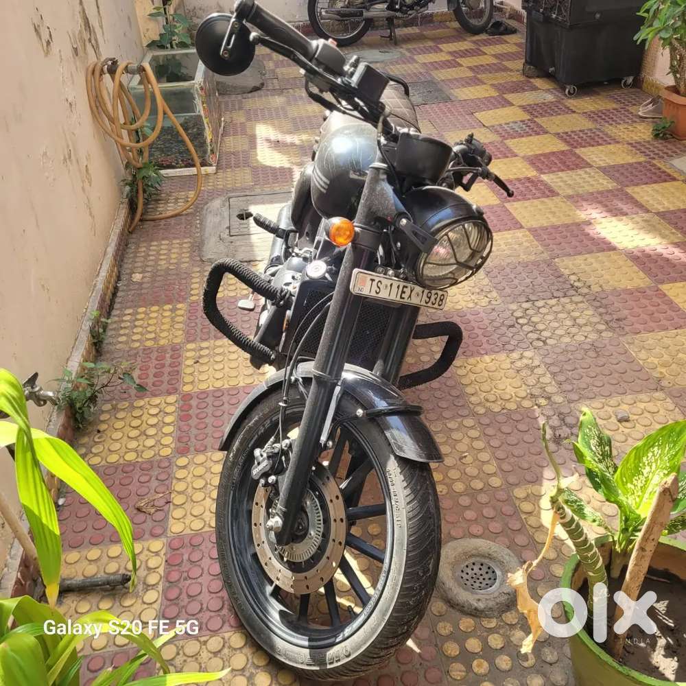 Jawa Model 42 2022 Petrol Bike
