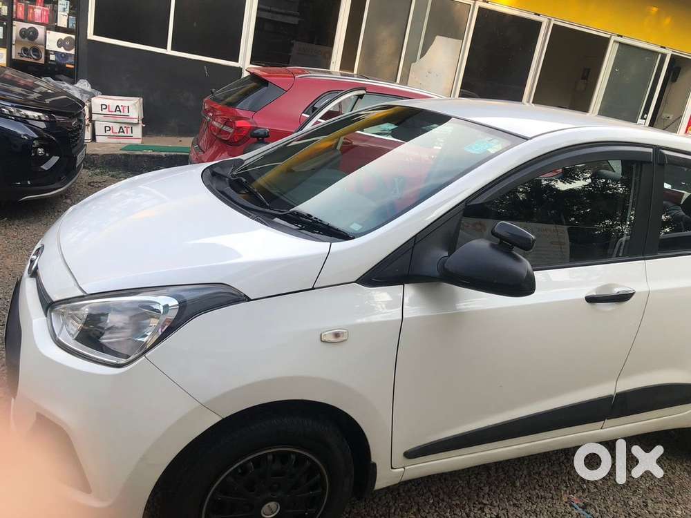 Hyundai Xcent Petrol 2016