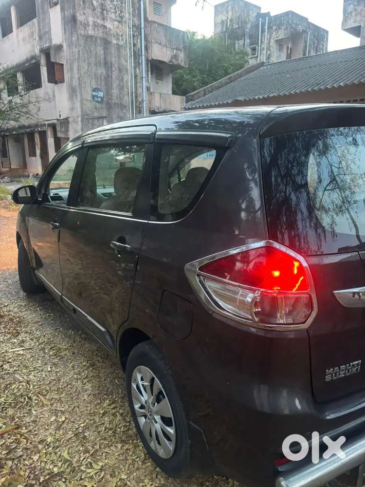 Maruti Suzuki Ertiga 2016 Diesel 98000 Km Driven