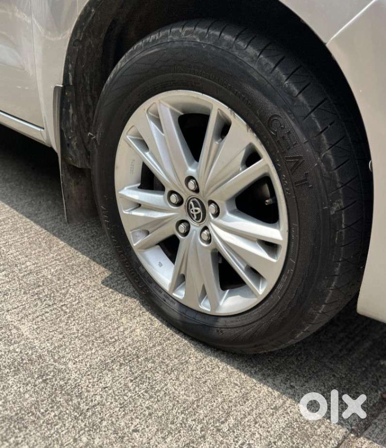 Toyota Innova Crysta 2.8 Z, 2016, Diesel