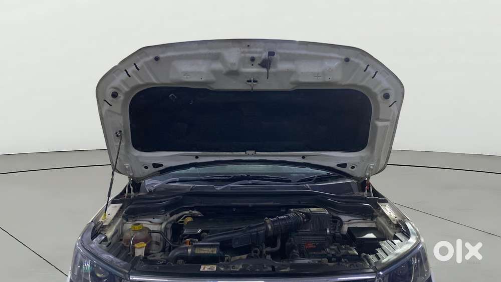 Mahindra Xuv300 W8 Option, 2020, Petrol