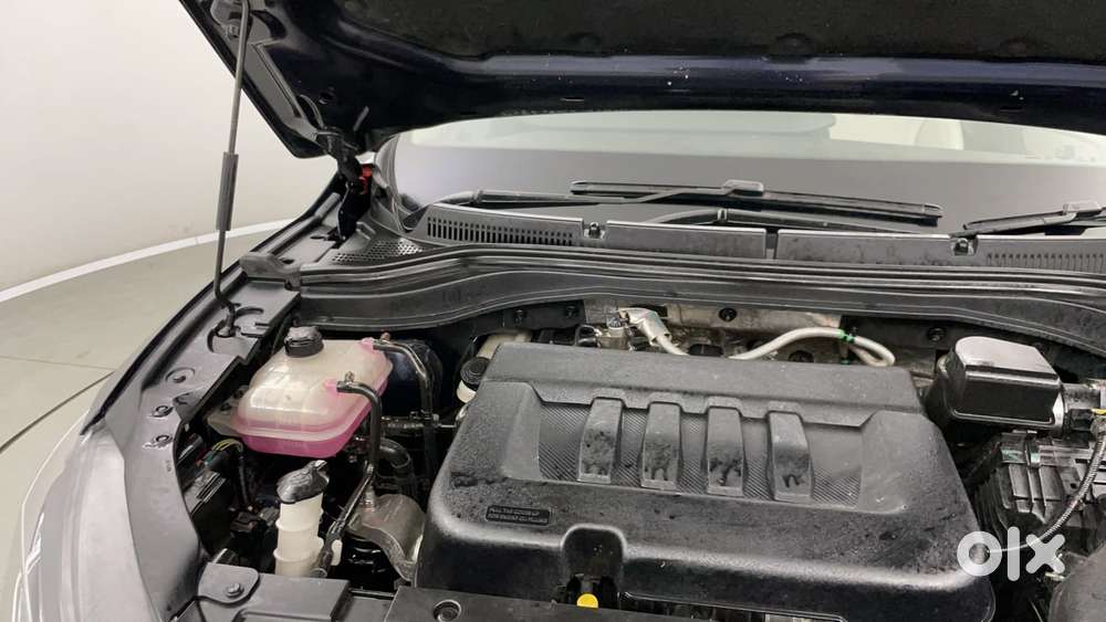 Mahindra Xuv700 2.2 Ax 7 Diesel At Luxury Pack Str, 2022, Diesel