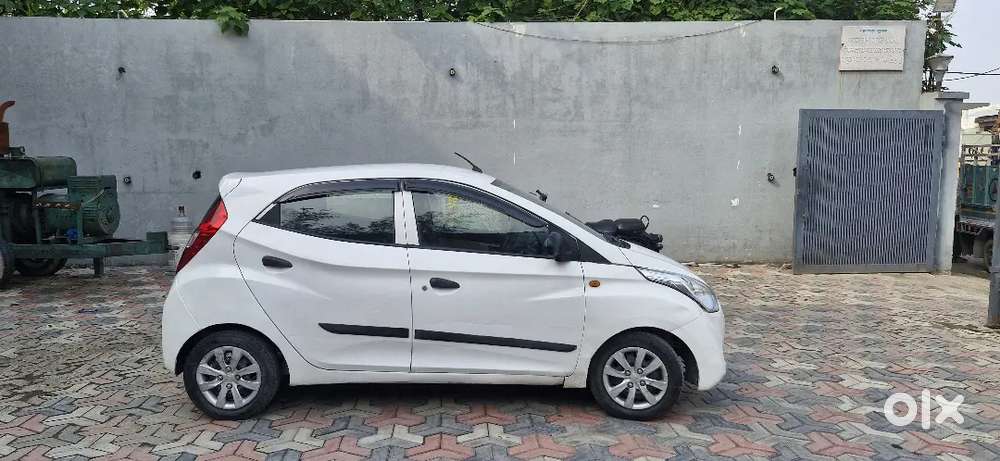 Hyundai Eon Magna 2012 Car