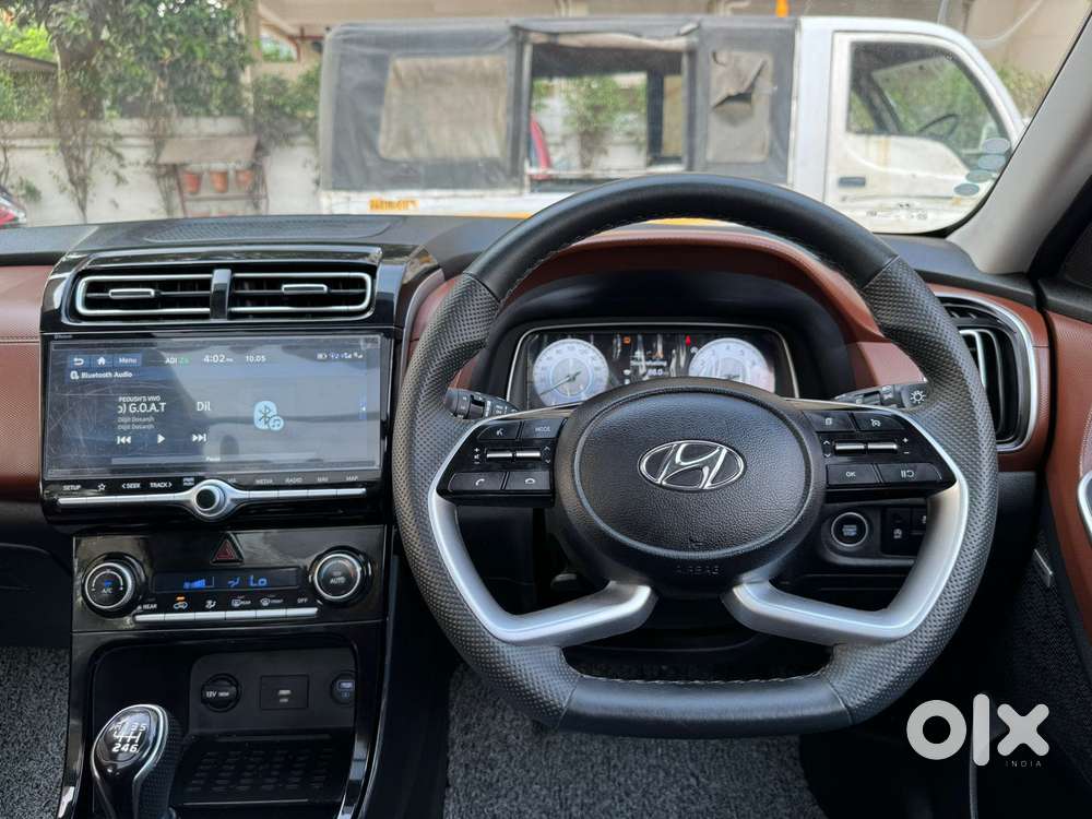 Hyundai Alcazar Platinum 7 Str 1.5 Turbo Petrol Adventure, 2023, Pet..