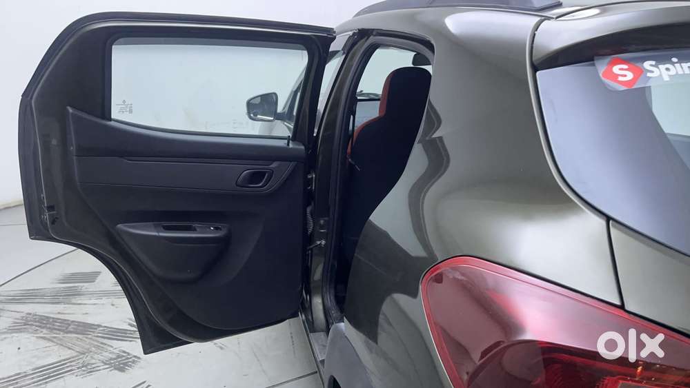 Renault Kwid 1.0 Rxt Amt, 2024, Petrol