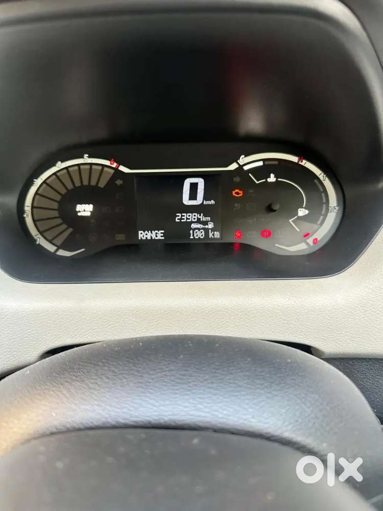Nissan Magnite 2023 Petrol 25000 Km Driven
