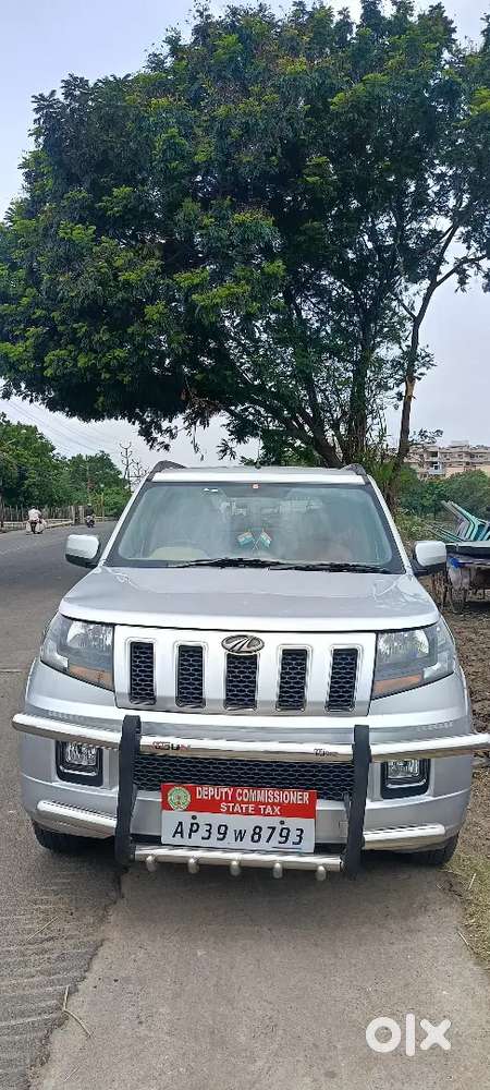 Mahindra Tuv 300 2019