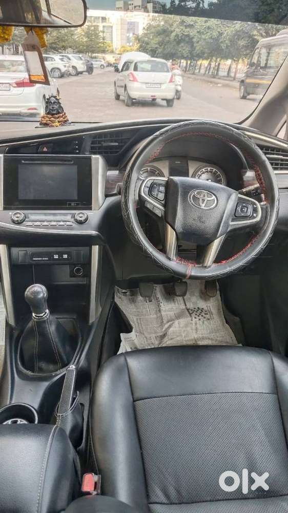 Toyota Innova Crysta 2.4 V 8 Str, 2017, Diesel