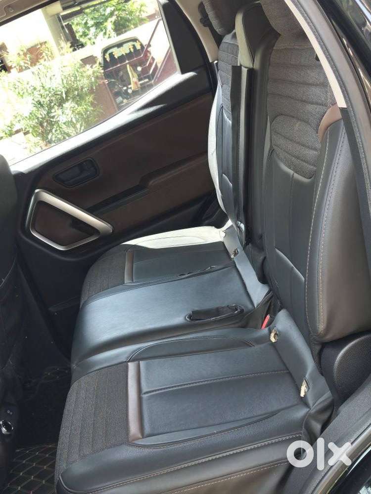 Mahindra Scorpio-n 2.2 Z6 Diesel Mt 7 Str, 2024, Petrol