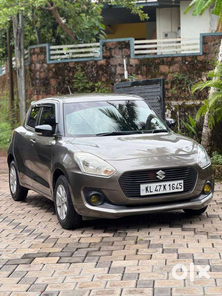 Maruti Suzuki Swift Vxi + Manual, 2021, Petrol