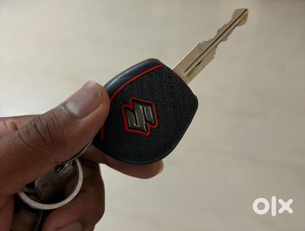 Maruti Suzuki Swift Vxi - Middle Variant - 2022 March - Single Hand