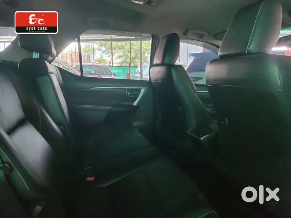 Toyota Fortuner Legender, 2021, Diesel