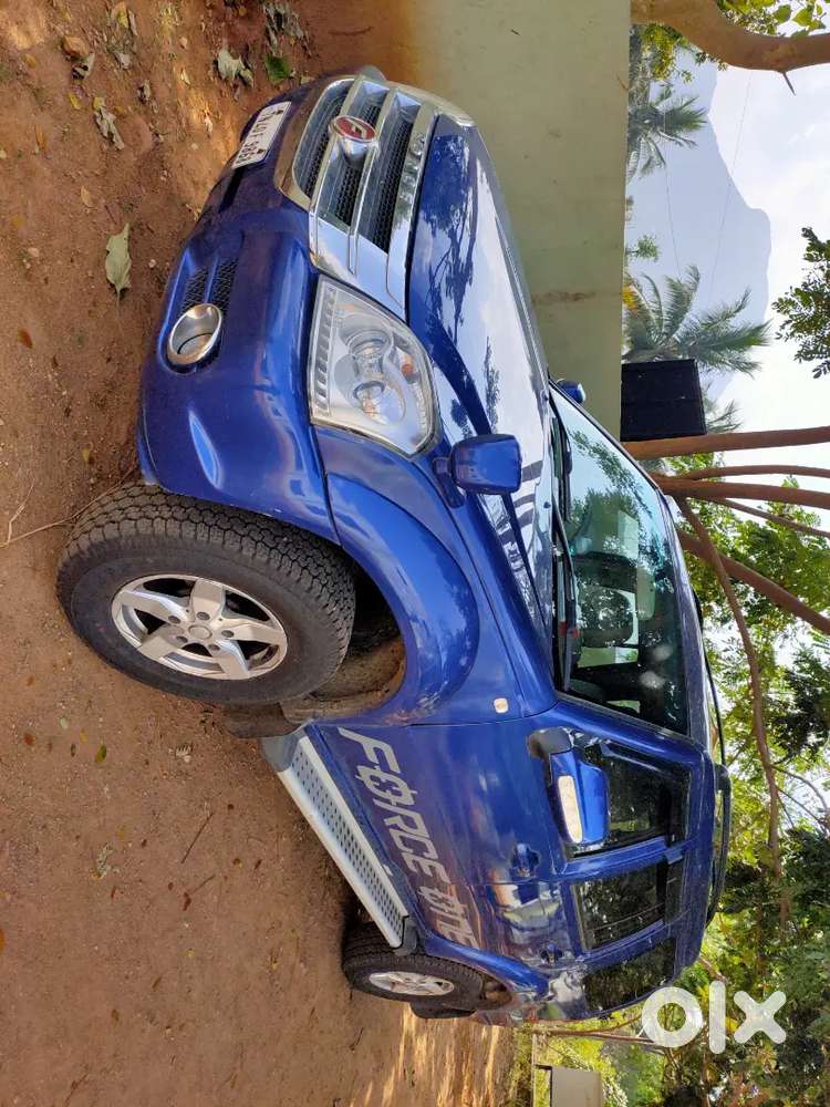 Force Motors Force One 2013