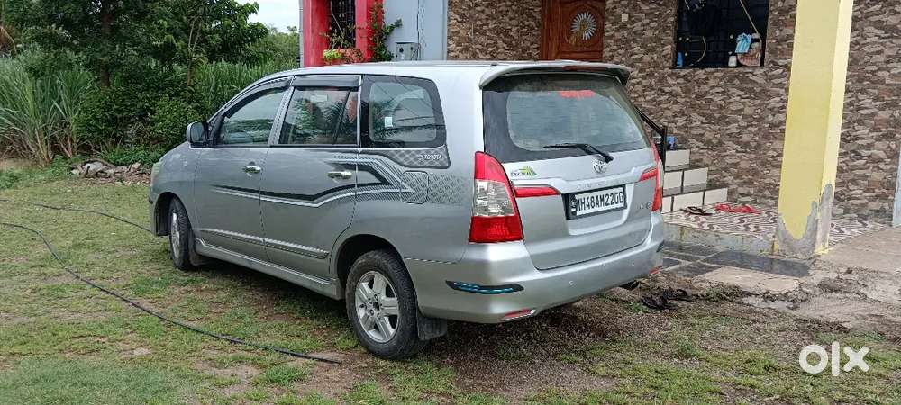 Selling Innova Car