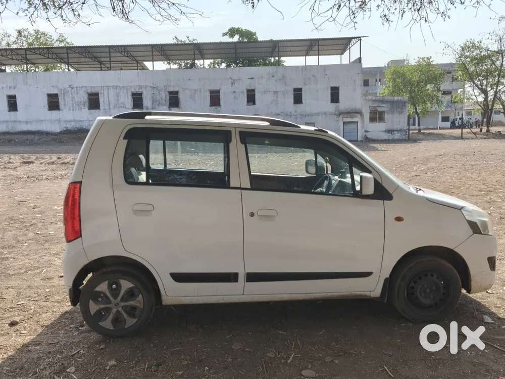 Maruti Suzuki Wagon Vxi  2017 Petrol Well Maintained