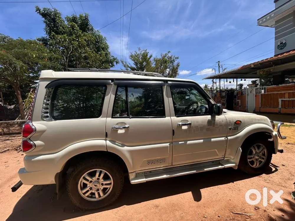 Mahindra Scorpio Classic 2016 Diesel Manual