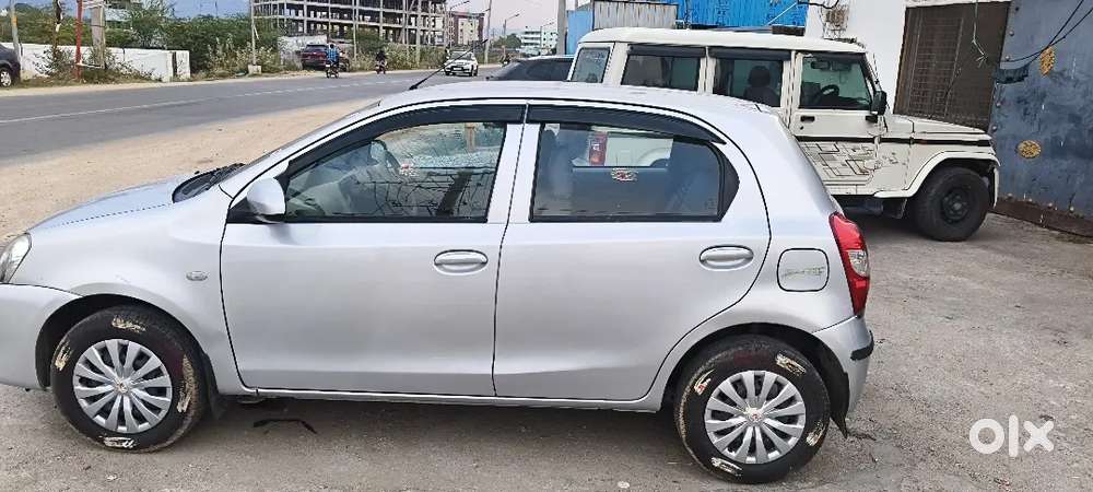 Toyota Etios Liva 2015 Petrol
71555 Kms