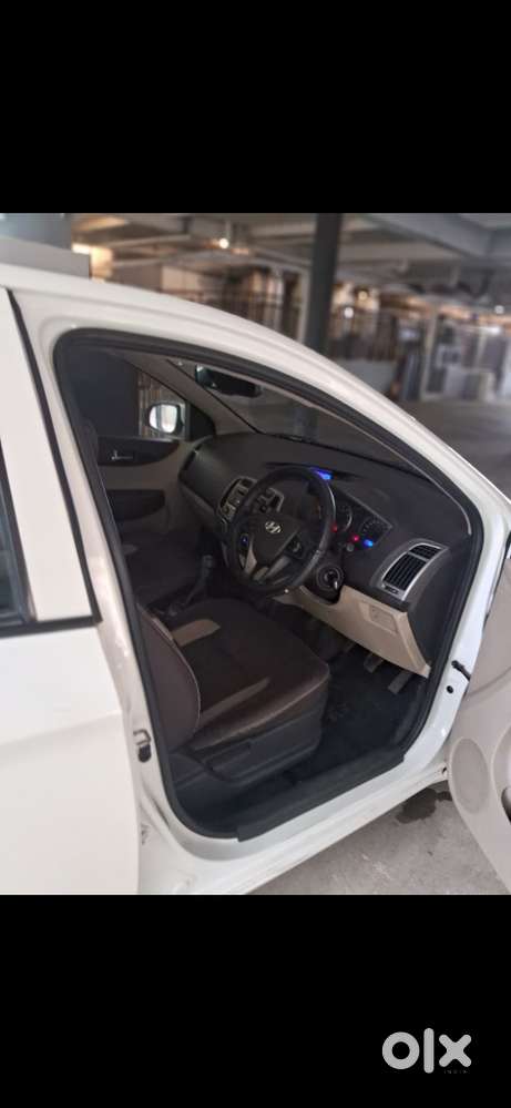Hyundai I20 Sportz 1.2 Bs-iv, 2013, Petrol