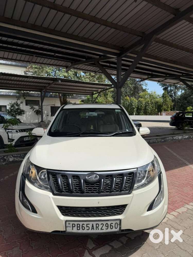 Mahindra Xuv500 W9 2018 Diesel 144000 Km Driven