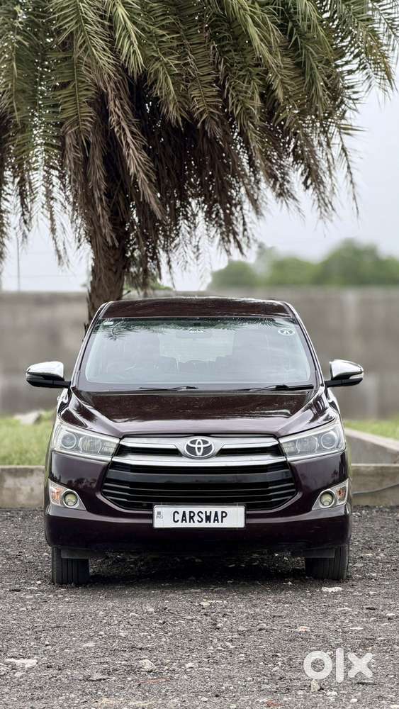 Toyota Innova Crysta 2.8 Zx At 7 Seater, 2016, Diesel