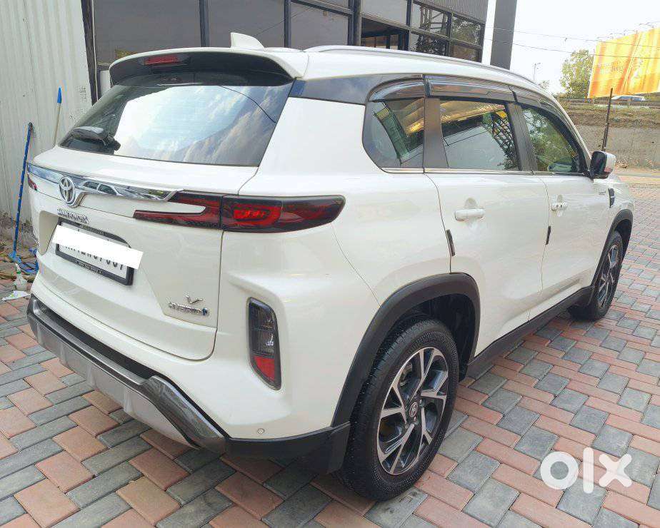 Toyota Urban Cruiser Hyryder 1.5 V Hybrid, 2024, Petrol