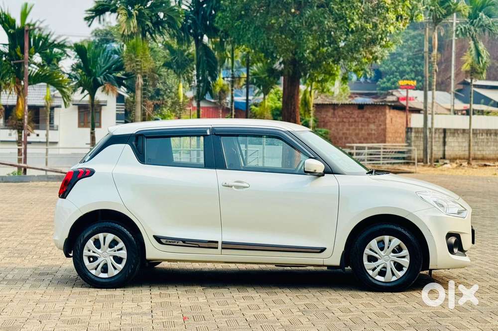Maruti Suzuki Swift Vxi 1.2 Abs Bs-iv, 2023, Petrol