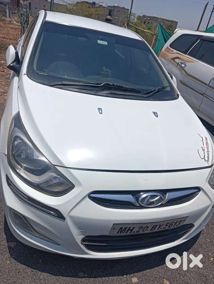 Hyundai Verna 2011