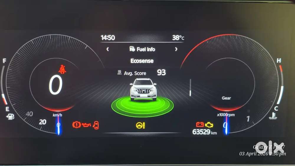 Mahindra Xuv700 Ax5 Diesel Manual Everest White Ceramic Coated