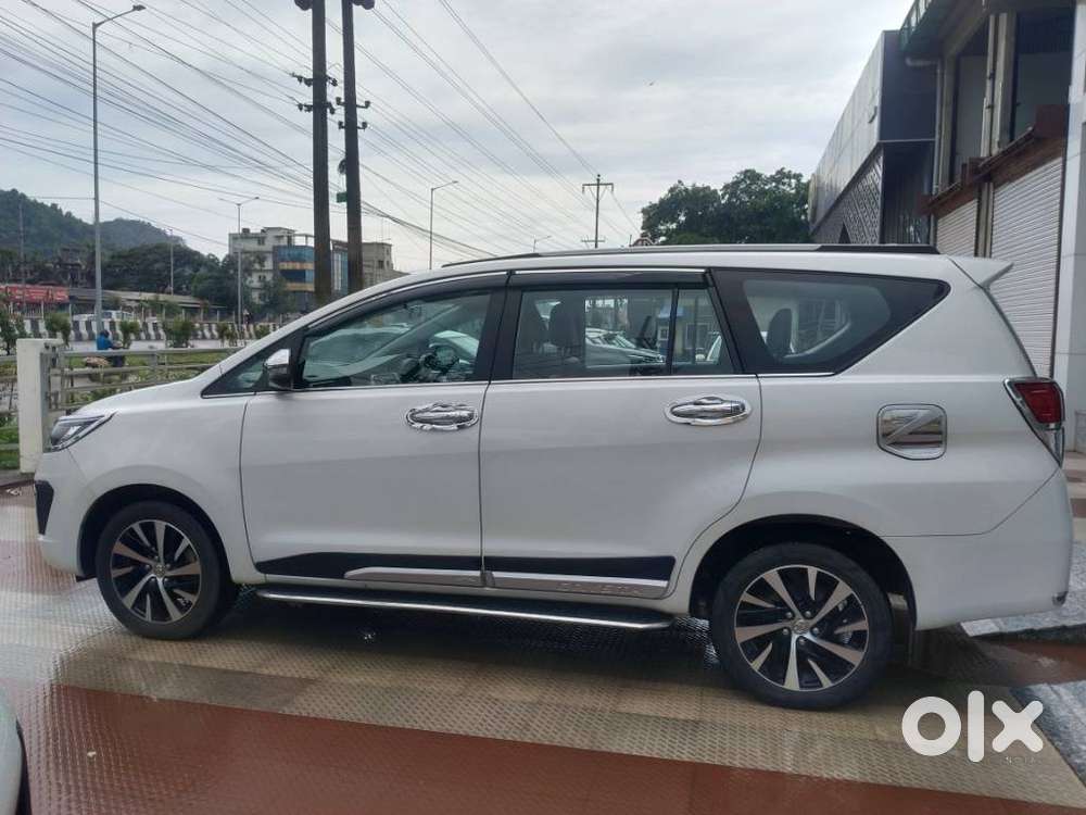 Toyota Innova Crysta 2.4 Z 7 Str, 2022, Diesel