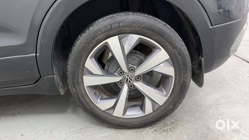 Volkswagen Taigun Topline 1.0 Tsi At (electric Seats), 2022, Petrol