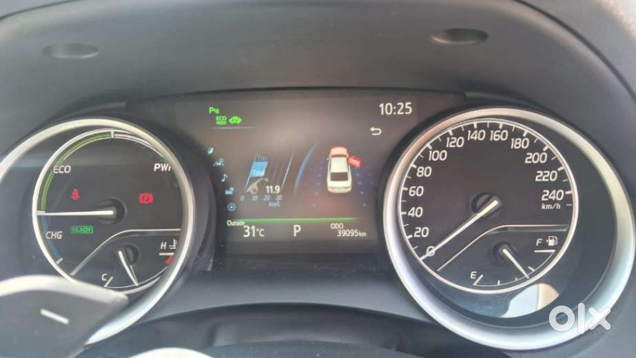 Toyota Camry Hybrid, 2020, Petrol