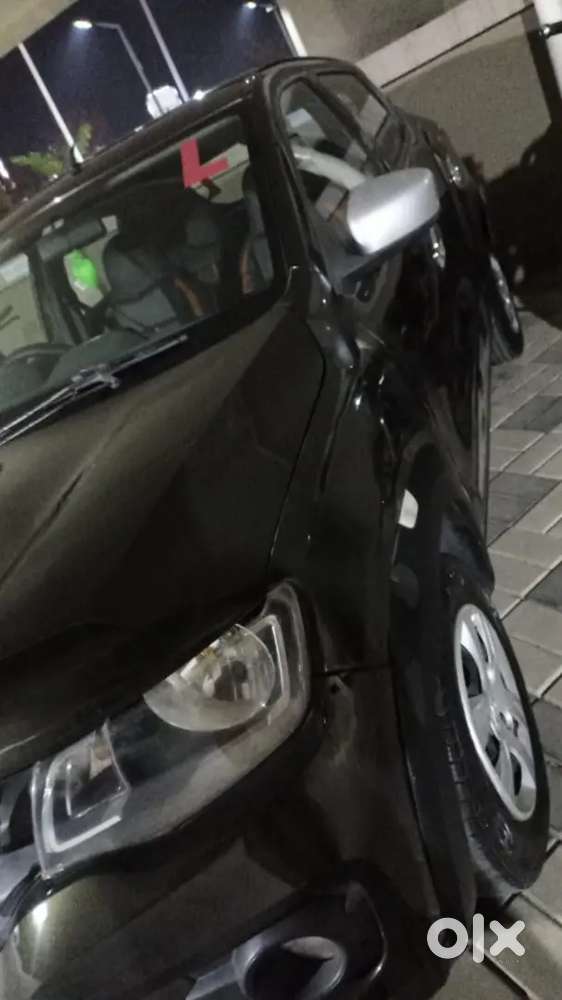 Top Model Renault Kwid Automatic 2017 Petrol 42000 Km Driven