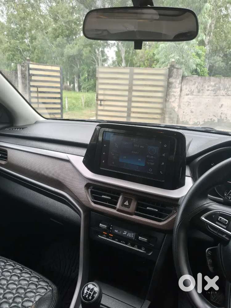 Maruti Suzuki Brezza 2023 Petrol 28539 Km Driven