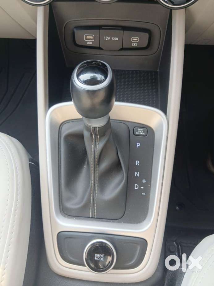 Hyundai Venue S Turbo Dct, 2026, Petrol