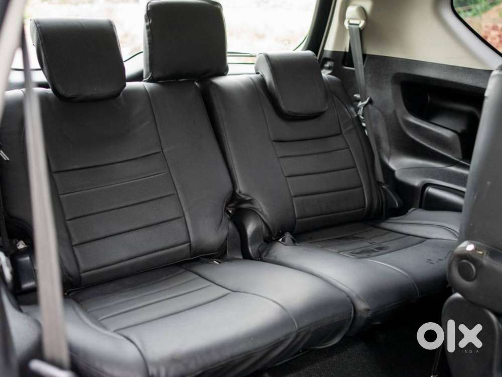 Toyota Innova Crysta 2.4 G Plus Mt 8 Str, 2026, Diesel
